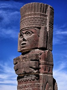 Atlante labrado en piedra, zona arqueológica de Tula