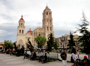 Catedral de Saltillo y Plaza de Armas